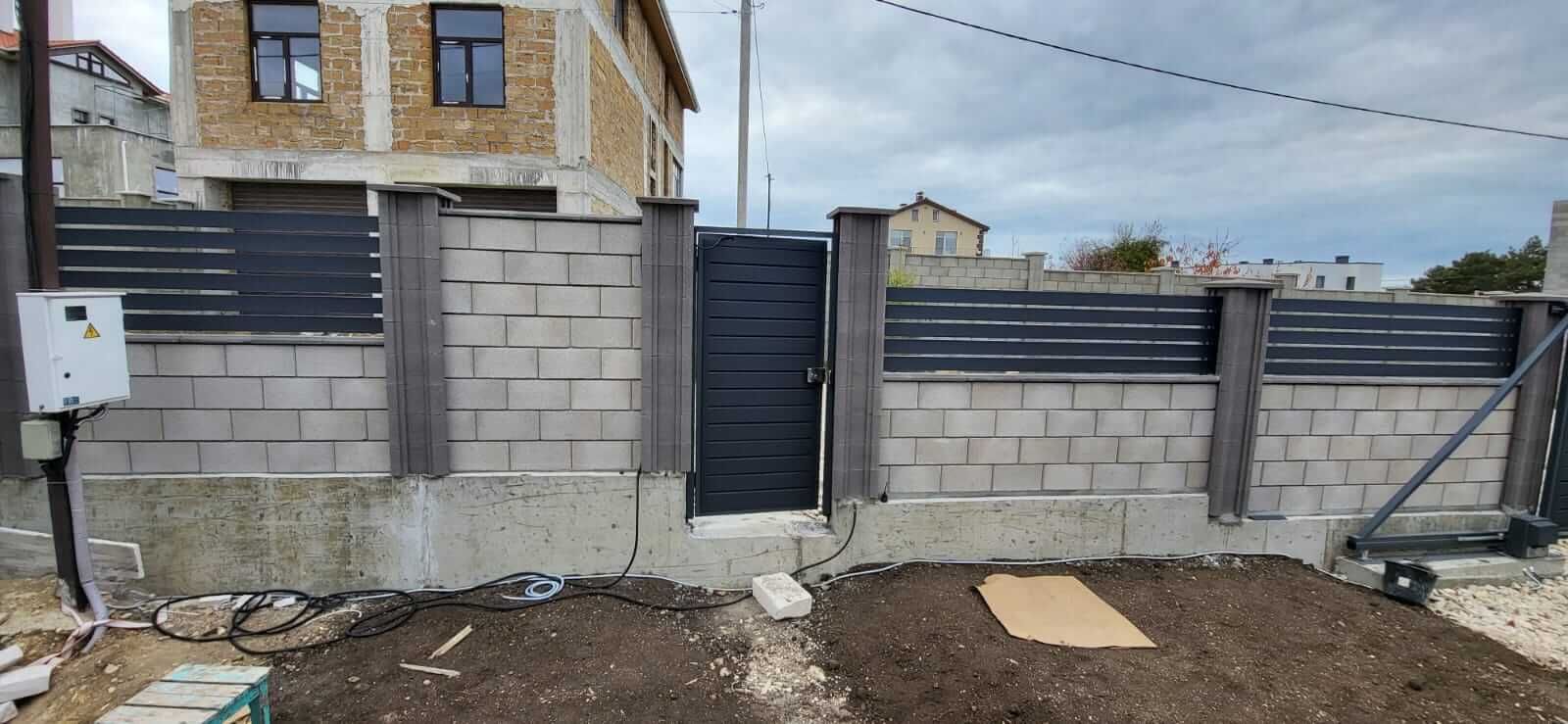 Забор-ранчо из металлопланкена 28м RAL7024 Серый Графит МАТТЕ фото 6 в Ереване