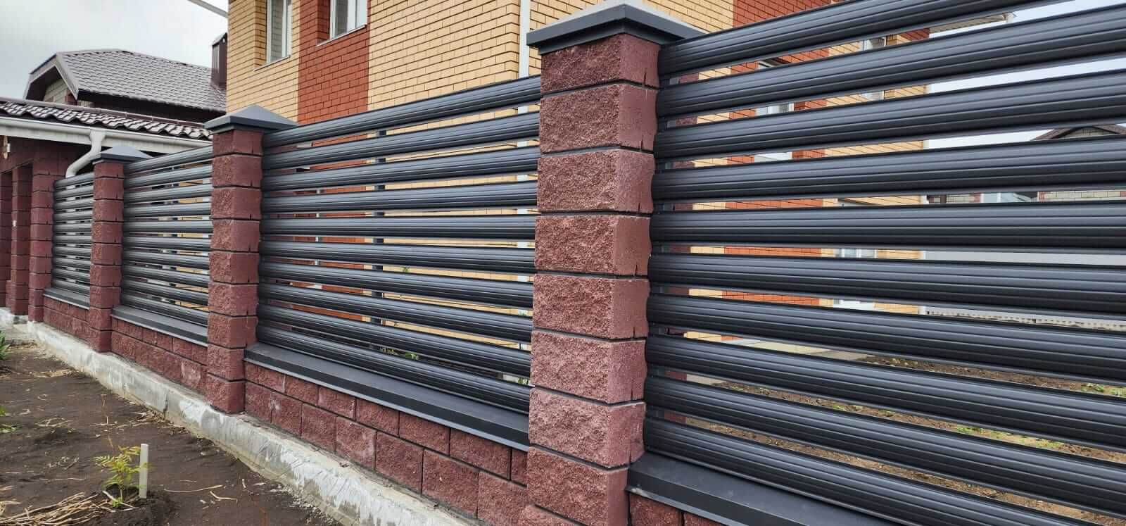 Забор-ранчо из штакетника 21м RAL7024/7024 Серый Графит МАТТЕ двусторонний в Ереване