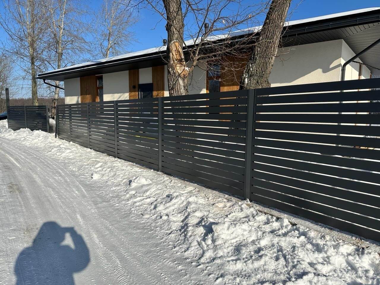 Забор-ранчо из металлопланкена 37м RAL7024 Серый Графит фото 1 в Ереване