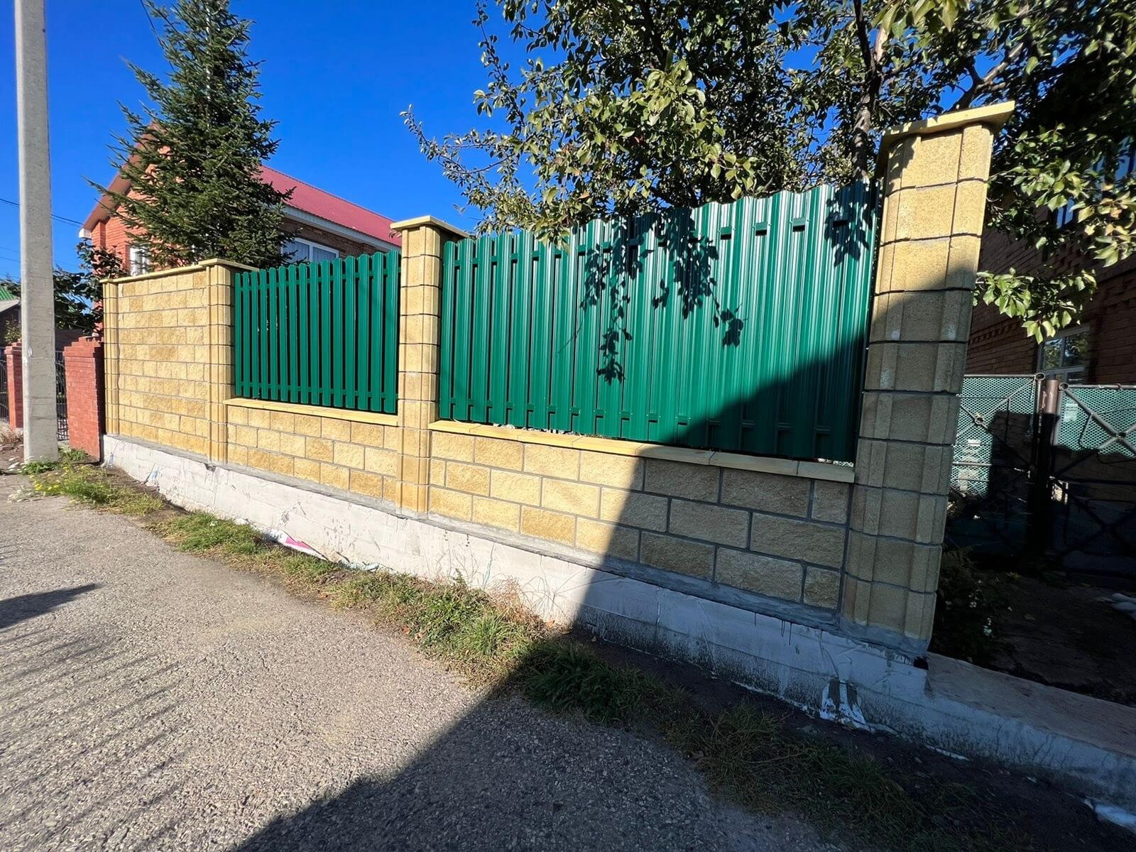 Забор из евроштакетника 22м RAL6005/6005 Зеленый Мох двусторонний фото 4 в Ереване