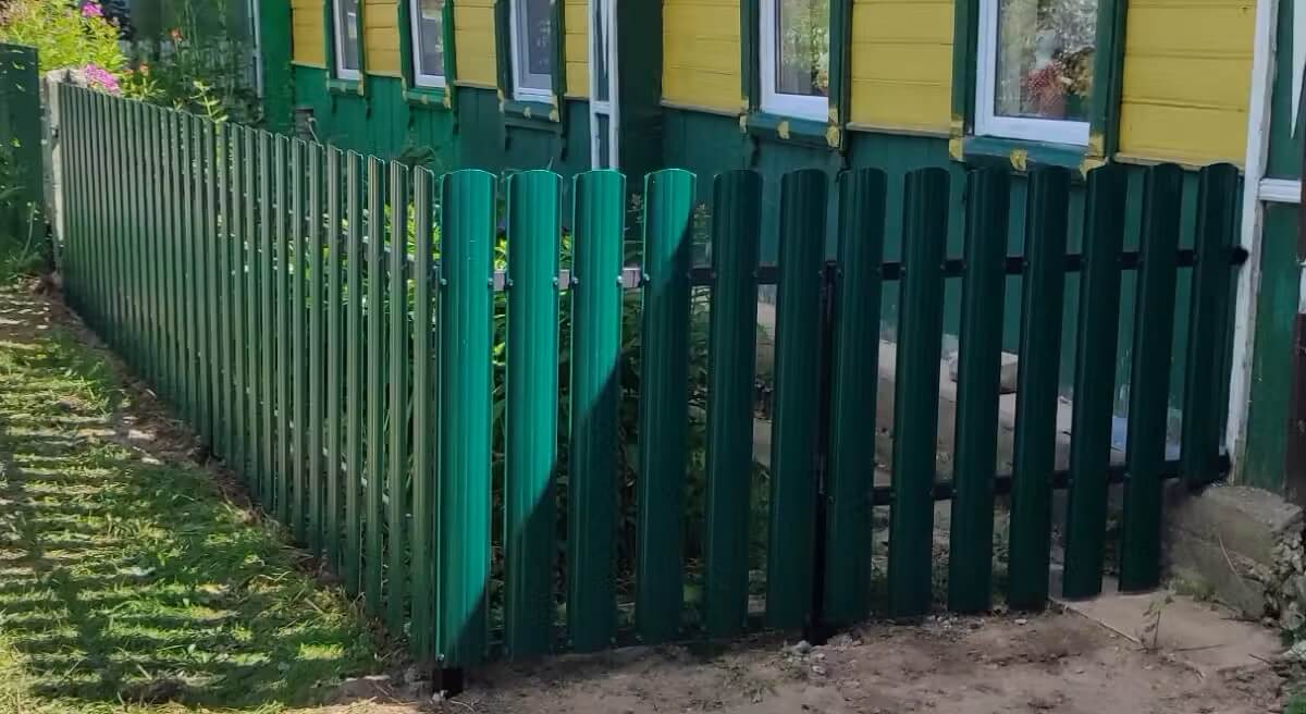 Заборчик из Евроштакетника 8м RAL6005/6005 Зеленый Мох двусторонний в Ереване