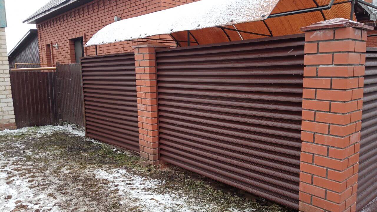 Забор из ламелей еврожалюзи 12м RAL8017/8017 Шоколад двусторонний МАТТЕ фото 4 в Ереване