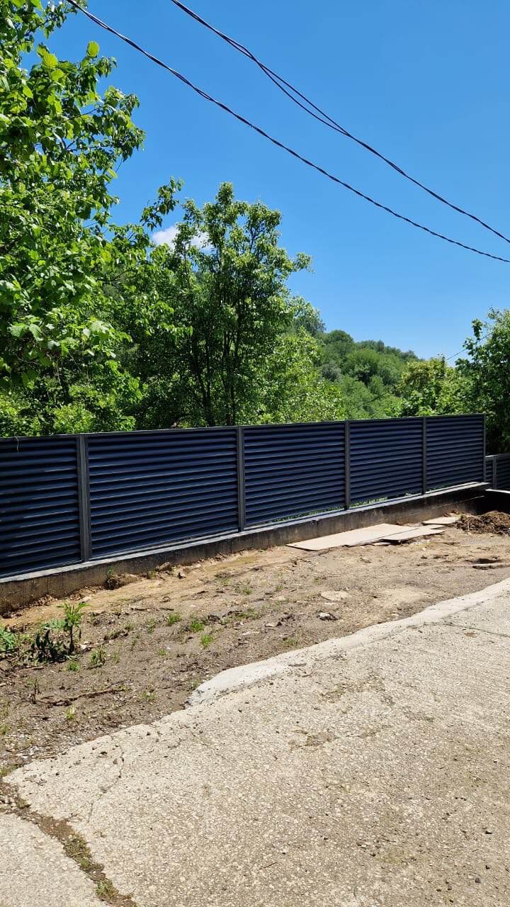 Забор-жалюзи из ламелей еврожалюзи 23м RAL7024/7024 Серый Графит двусторонний МАТТЕ фото 2 в Ереване