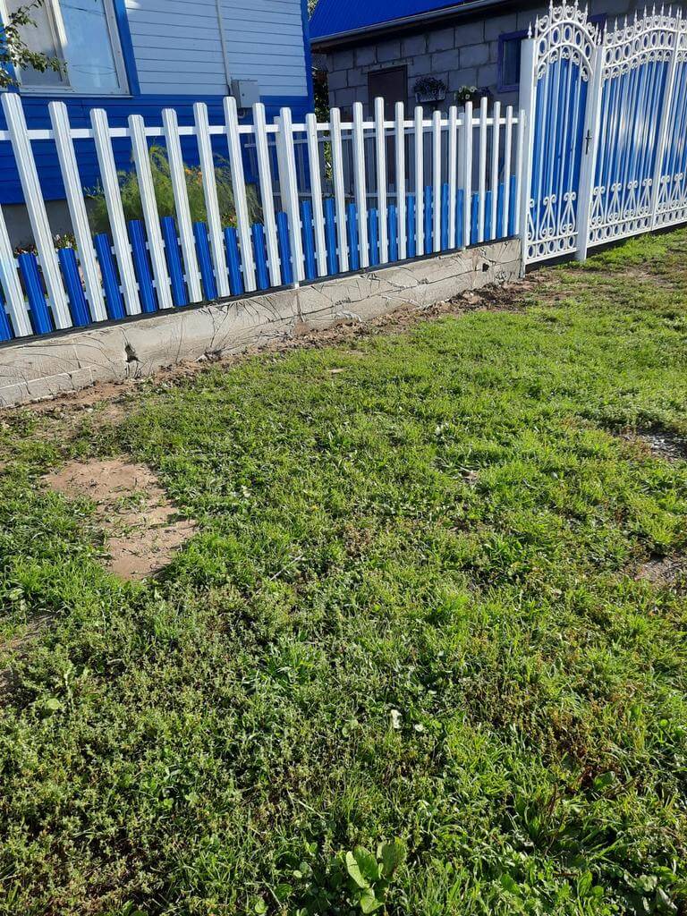 Забор из евроштакетника 14м RAL9003 Белый, RAL5005 Синий Сигнал фото 3 в Ереване