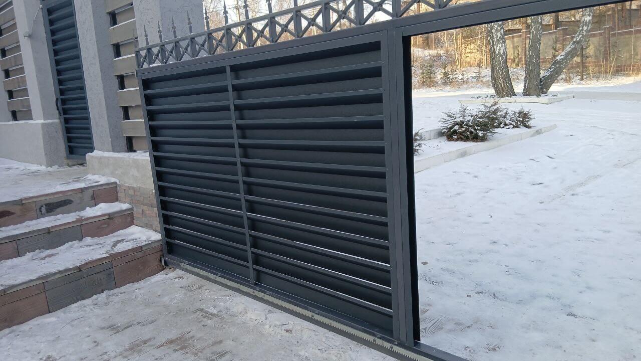 Входная группа из ламелей Хай-Тек RAL7024/7024 Серый Графит двусторонний МАТТЕ фото 16 в Ереване