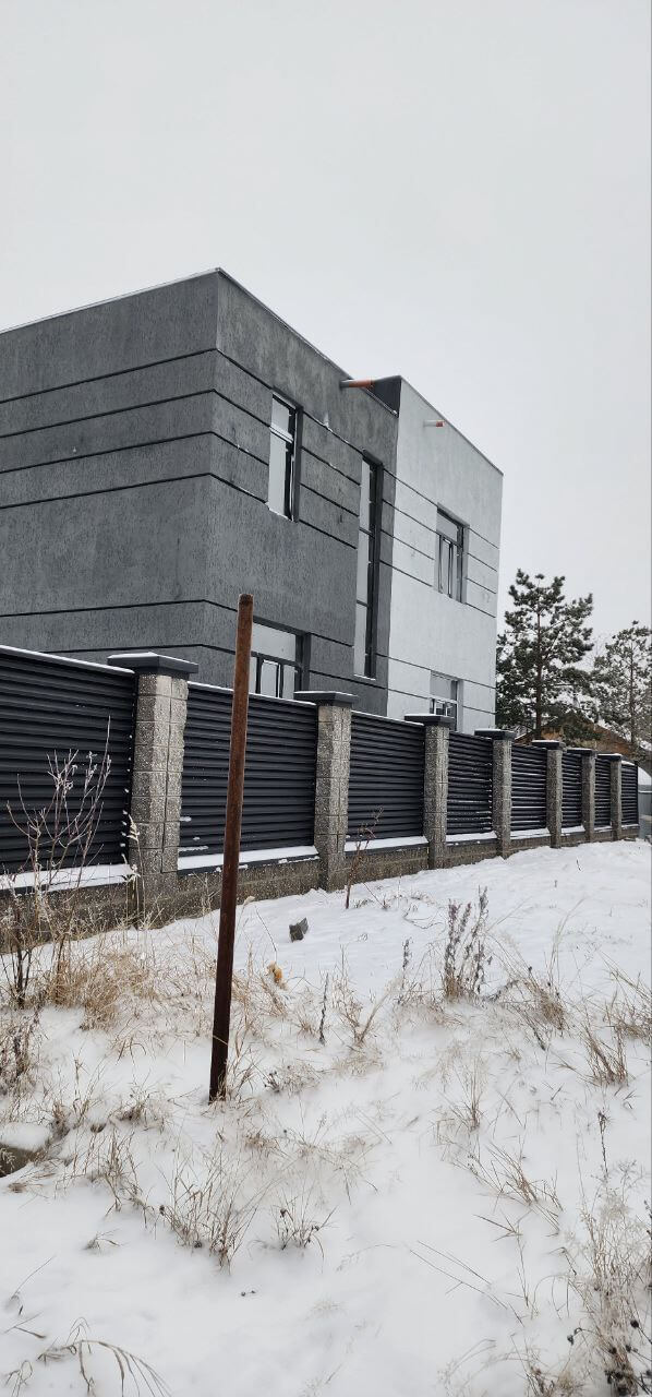 Забор-жалюзи из ламелей ЭКО-Z 66м RAL9005/9005 Черный двусторонний МАТТЕ фото 1 в Ереване