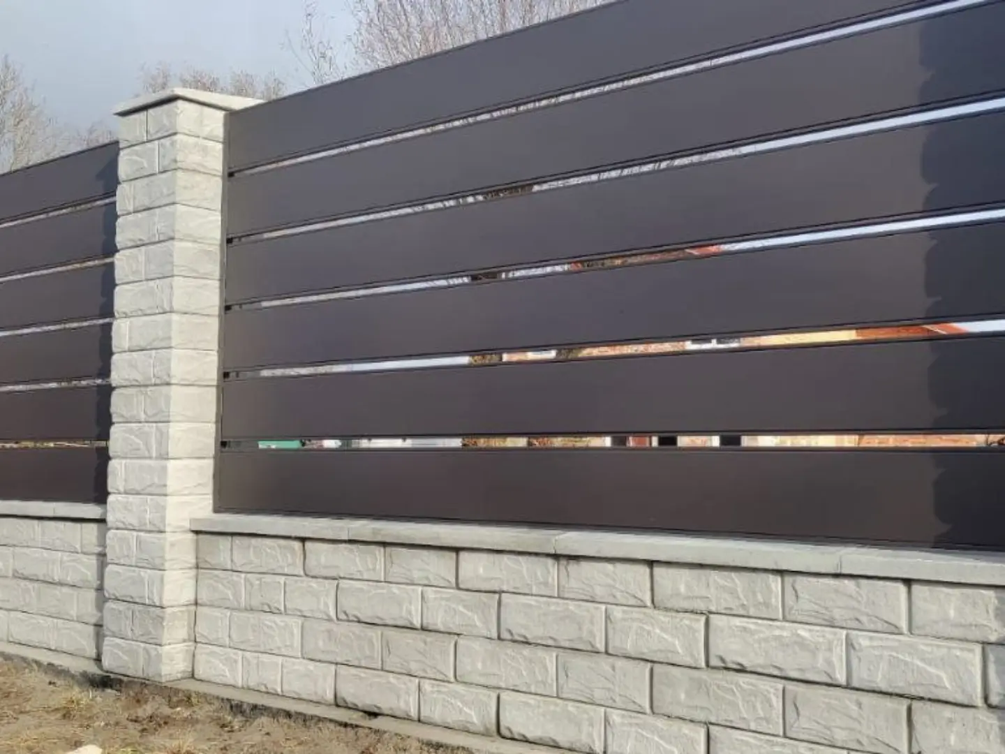 Забор-ранчо из металлопланкена 32м RAL8019 Темный Шоколад МАТТЕ фото 3 в Ереване
